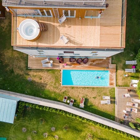 Johan Design & Spa Hotel Курессааре Экстерьер фото