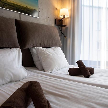 Johan Design & Spa Hotel Курессааре Экстерьер фото