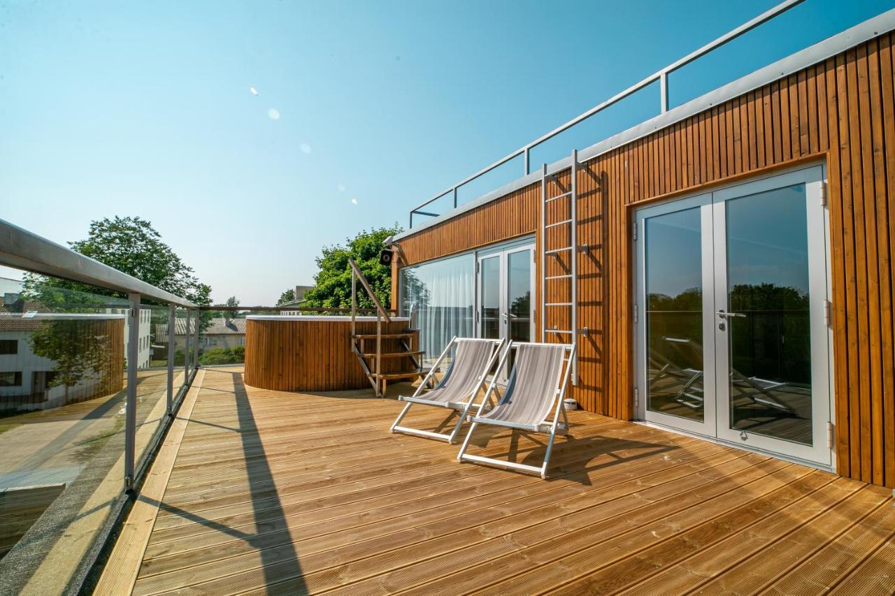Johan Design & Spa Hotel Курессааре Экстерьер фото