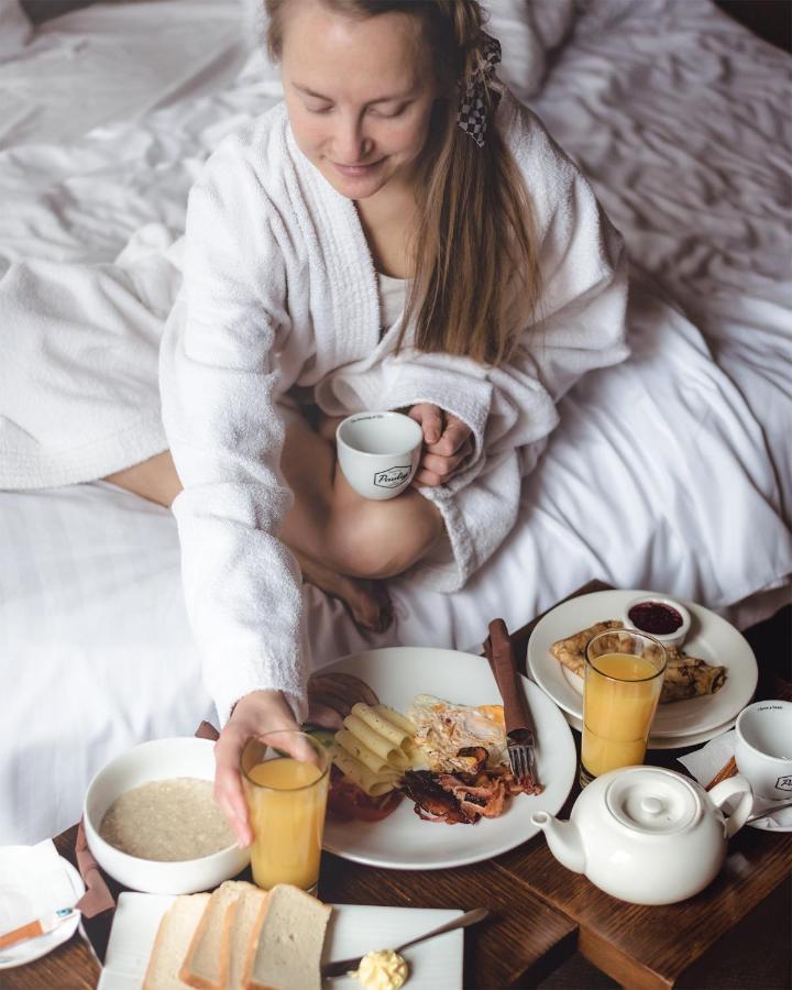 Johan Design & Spa Hotel Курессааре Экстерьер фото