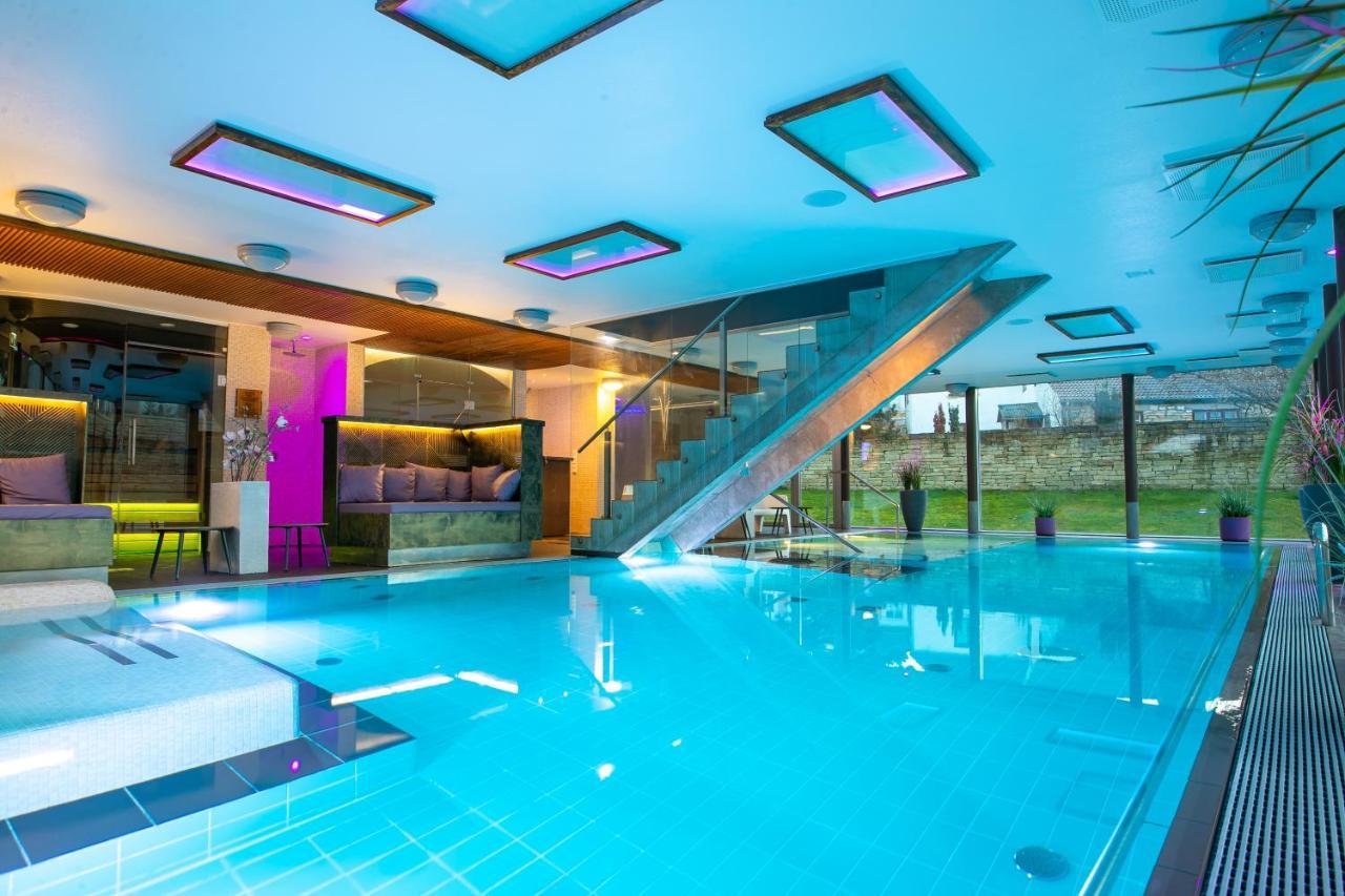 Johan Design & Spa Hotel Курессааре Экстерьер фото