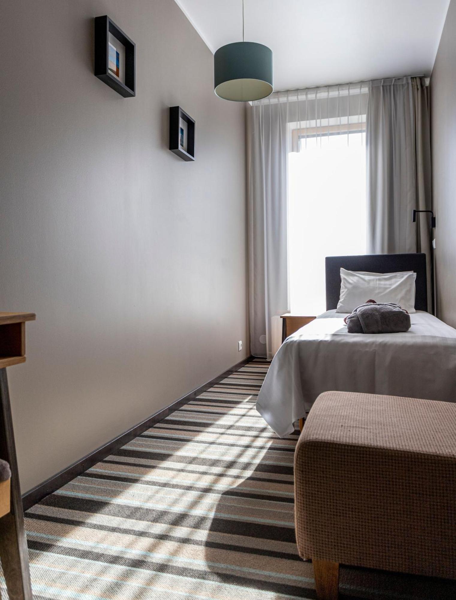 Johan Design & Spa Hotel Курессааре Номер фото